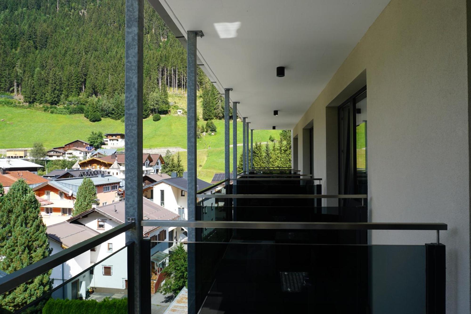 Hotel Alpenkoenigin - Sommer Silvretta Premium Card Inklusive Зее Екстериор снимка