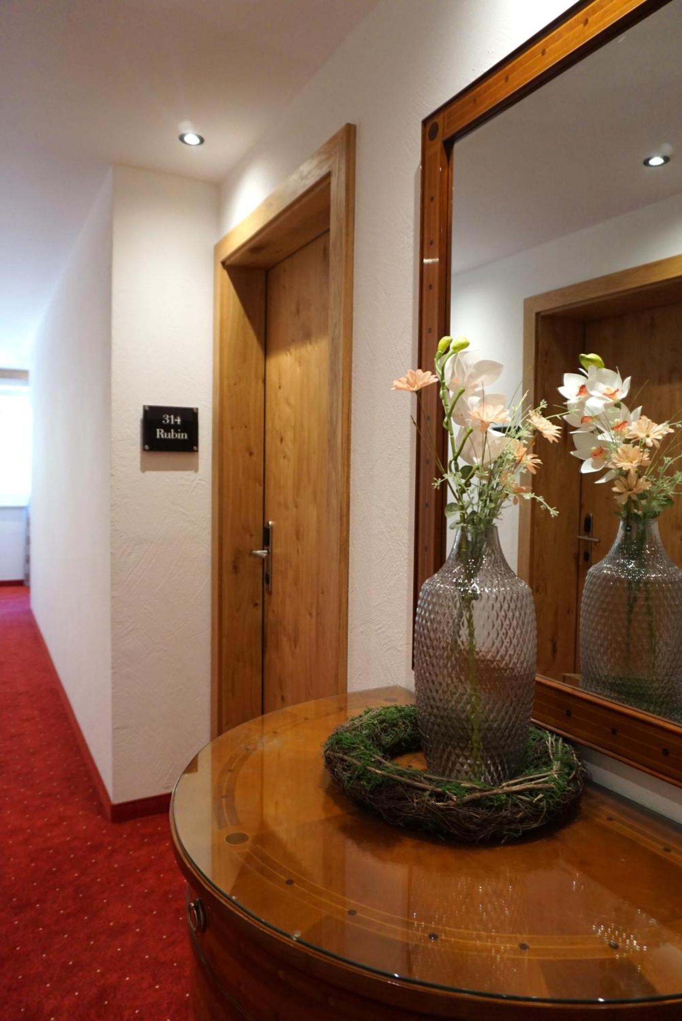 Hotel Alpenkoenigin - Sommer Silvretta Premium Card Inklusive Зее Екстериор снимка